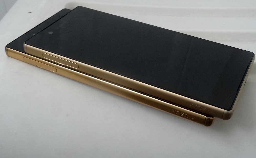Review: Sony Xperia Z5 vs Sony Xperia Z5 Premium | Digital Review: Sony Xperia Z5 vs Sony Xperia Z5 Premium | Digital